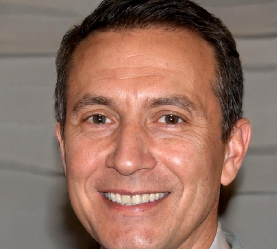 Instructor Adrian Rădulescu